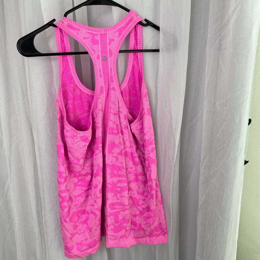 lululemon athletica Pink Patterned Racerback Tank - Picture 2 of 3
